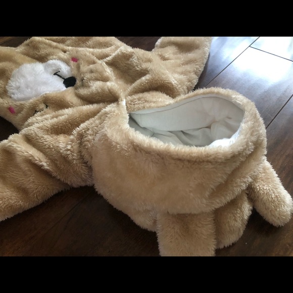 Newborn Khaki Baby Bear Fuzzy Hooded Onesie - Picture 3 of 6